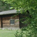 Jak wykonać akustykę w domku drewnianym?